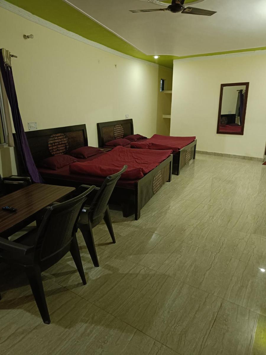 Ashirwad Guest House - Housity