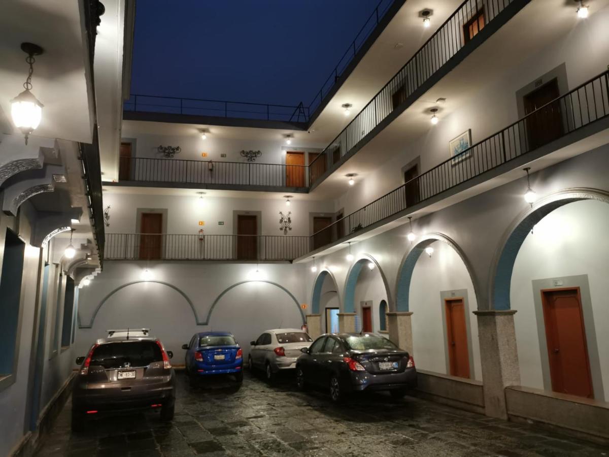 Hotel Mexico - Housity