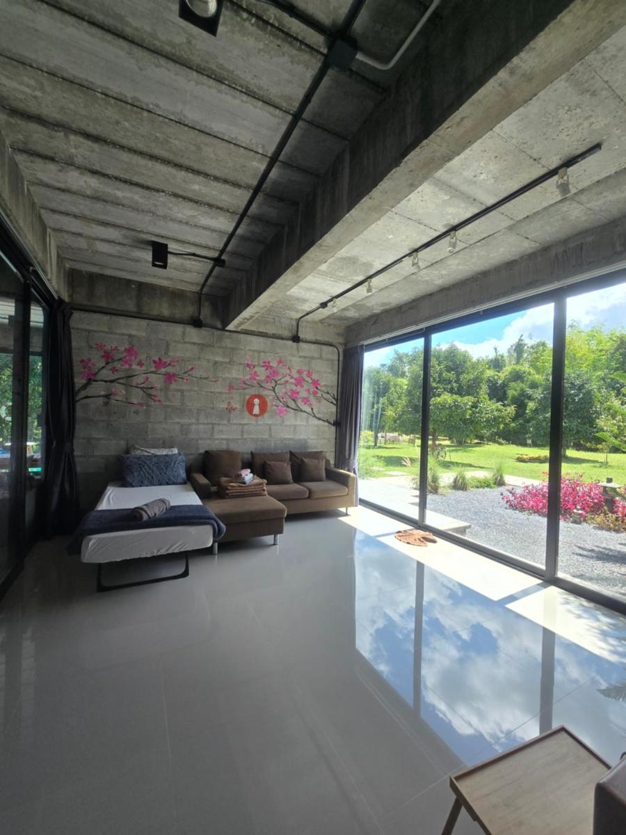 The Box Promkiri (เดอะบ๊อค พรหมคีรี) - Housity