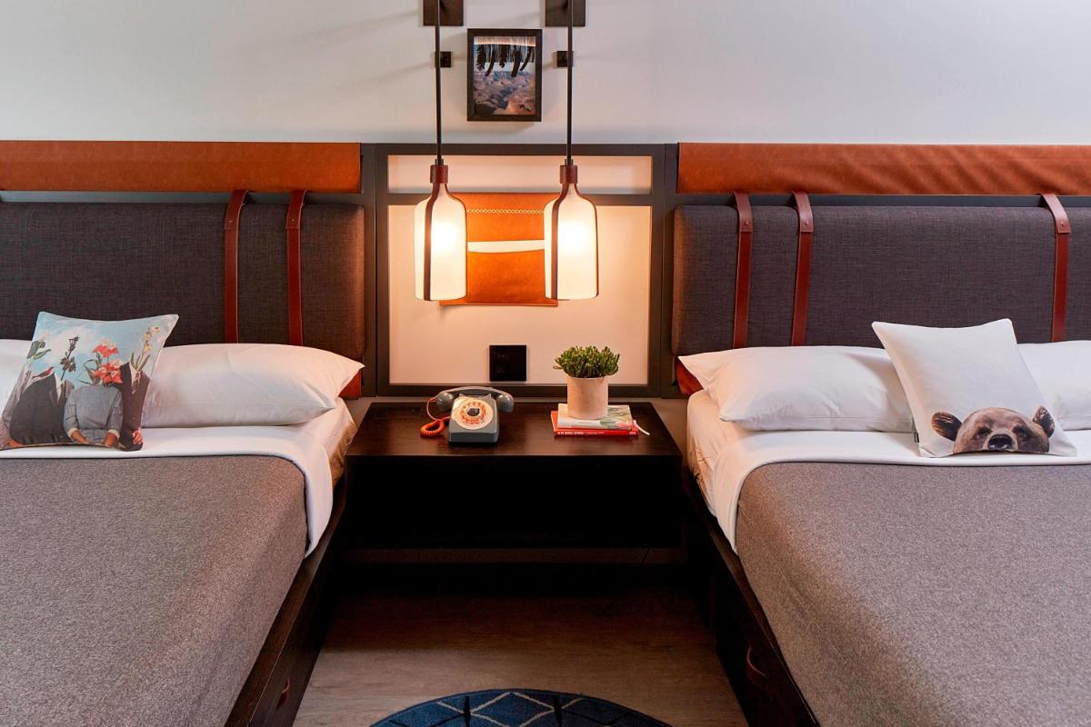 MOXY Denver Cherry Creek - Housity