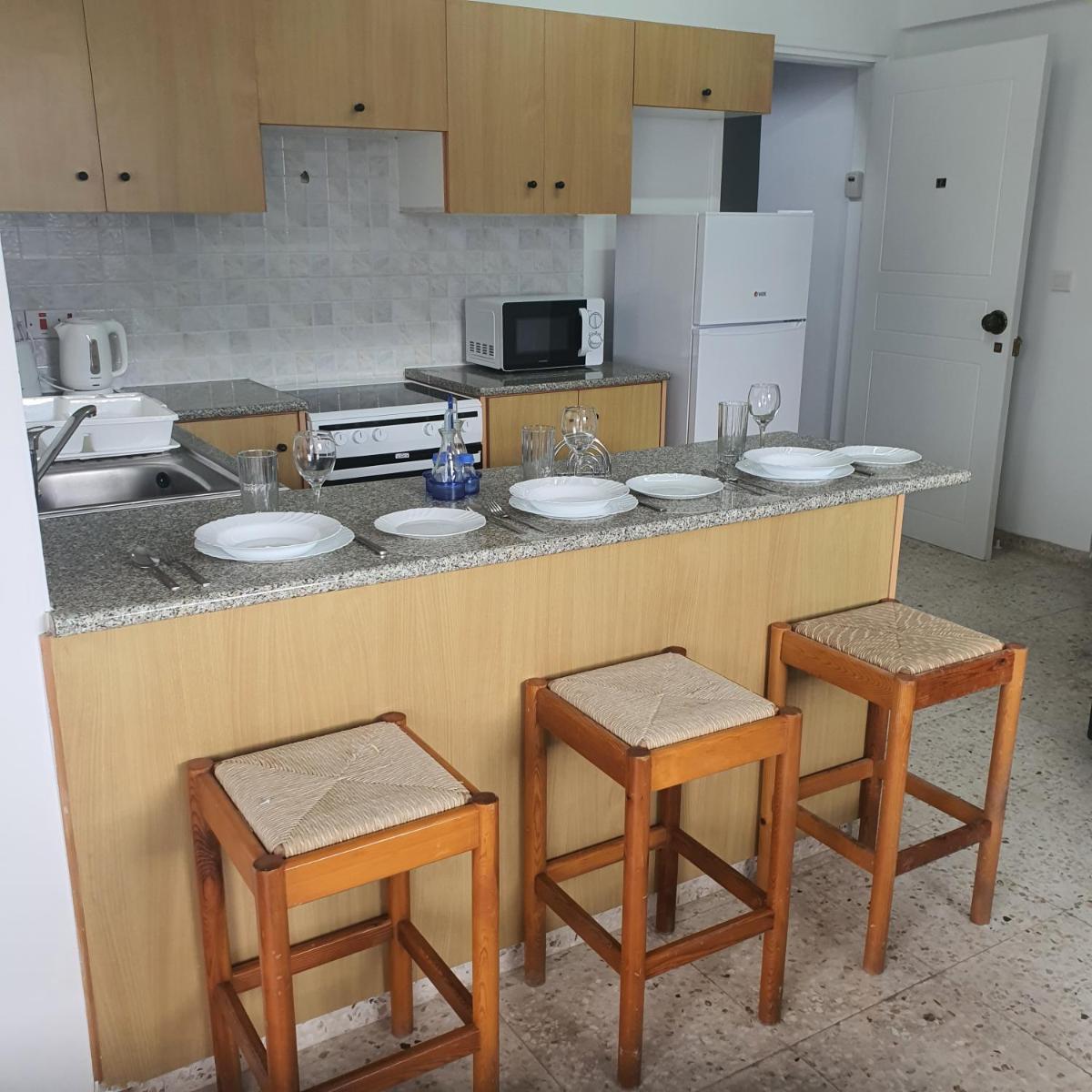 G&E Harbour Apartments - Housity