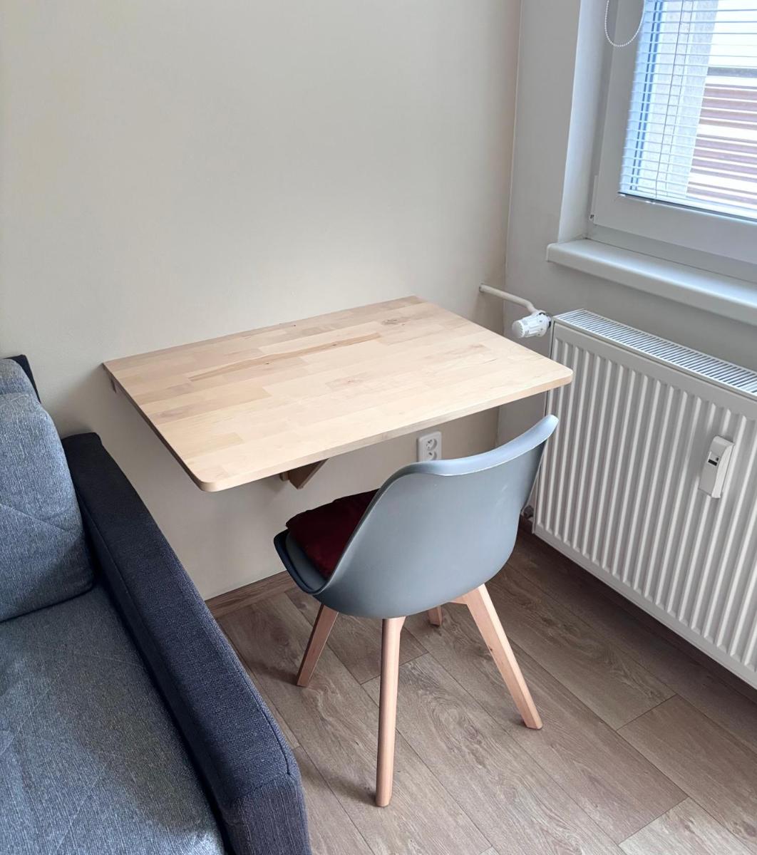Apartmán na kraji lesa Všemina - Housity