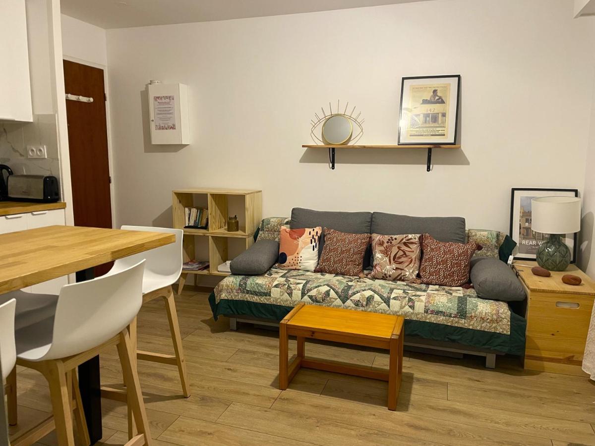 Cosy, fully renovated 2-room apartment with sea view - Housity