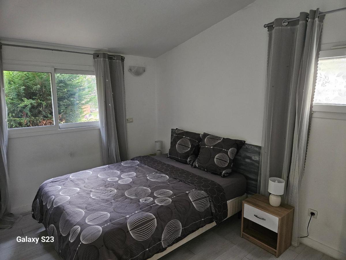 Guest house calme avec accès jardin et piscine - Housity