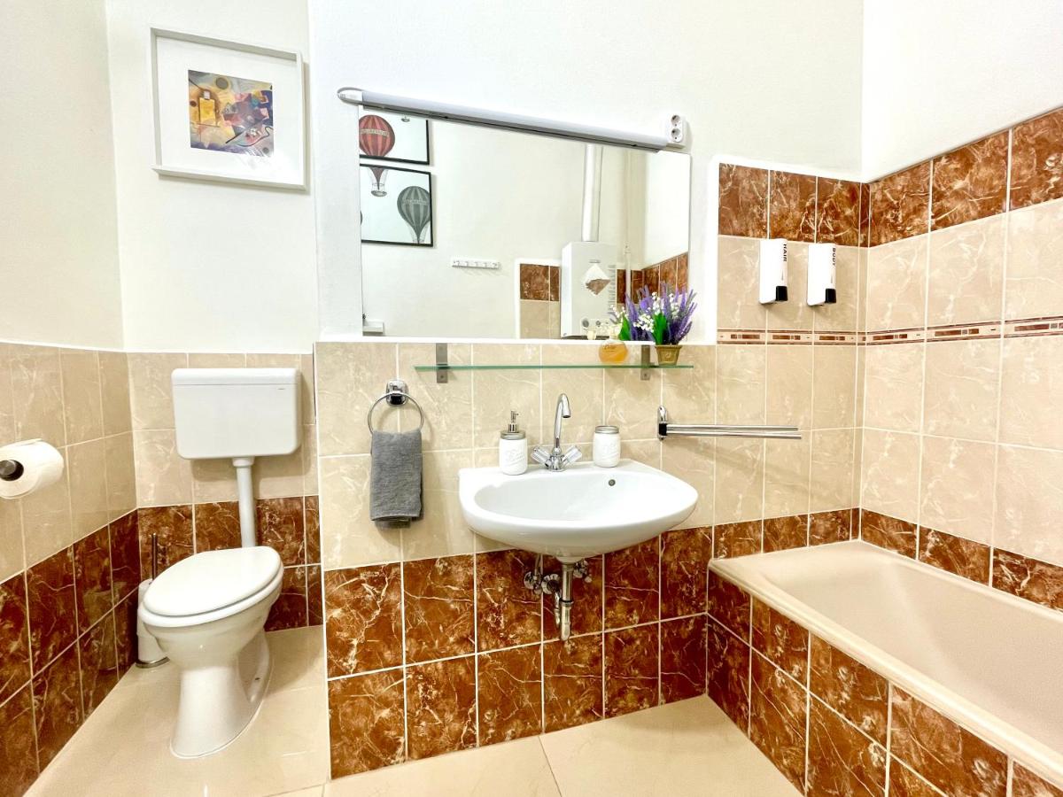 Big Cosy Apartment near the famous WESTEND City Center - Housity