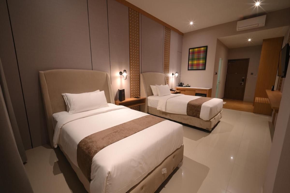 Double Nine Hotel - Housity