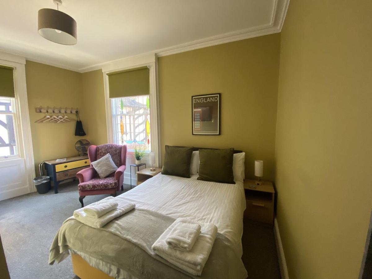 Grosvenor Place Guest House - Housity