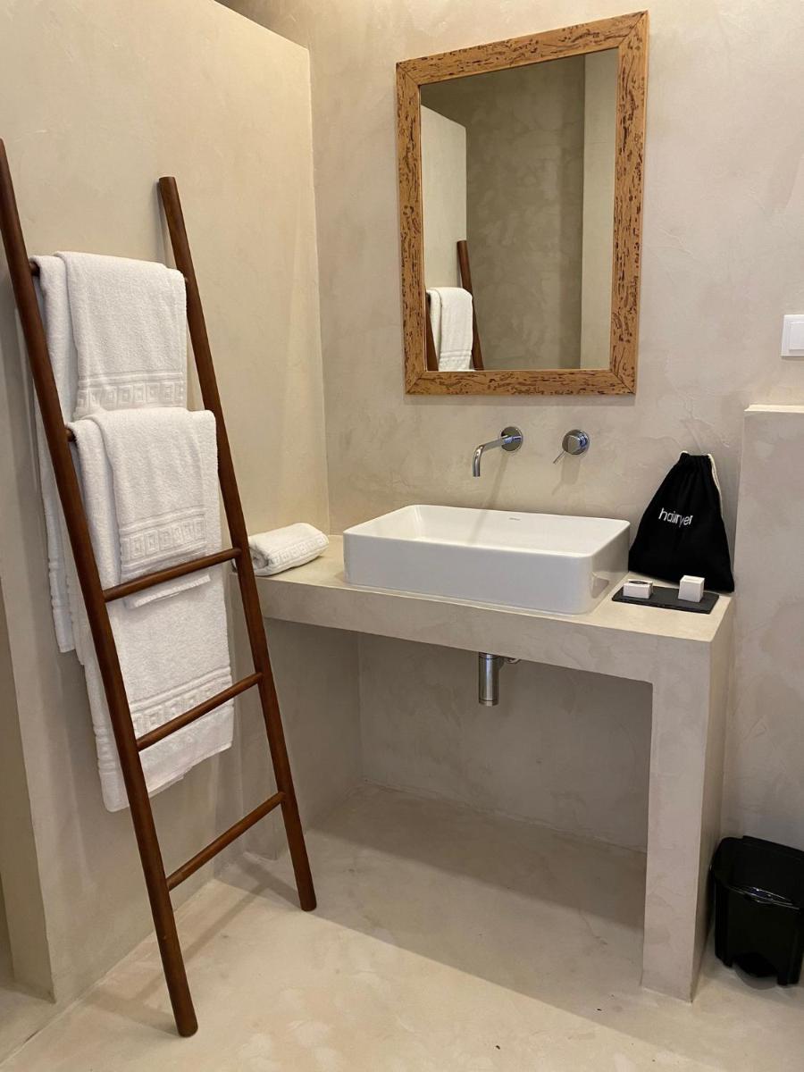 Uma casa de banho em Sorraia Hotel Rural