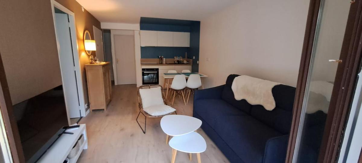Centre du Val André - appart en rez de jardin avec terrasse et jardinet - plage à 150 m - Housity