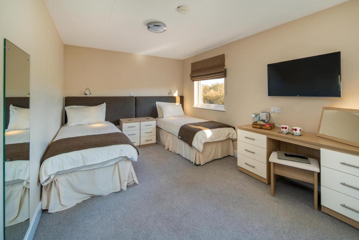 Godshill Park Barn - Housity