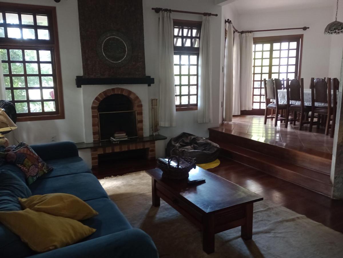 Casa vista lago Vitória Régia - Housity