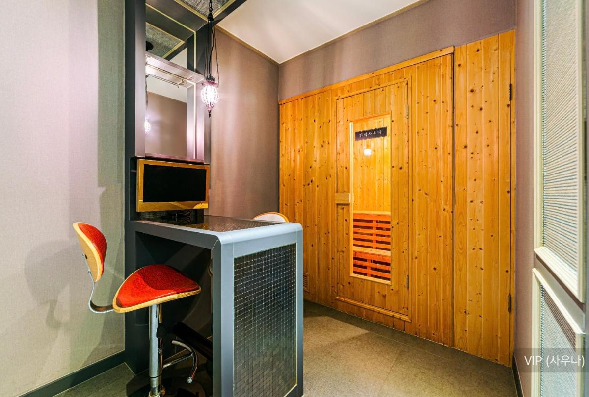 Hotel Ssome Jeongkwan - Housity