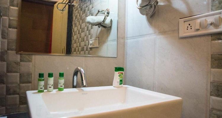 Kuku Guest House - Housity