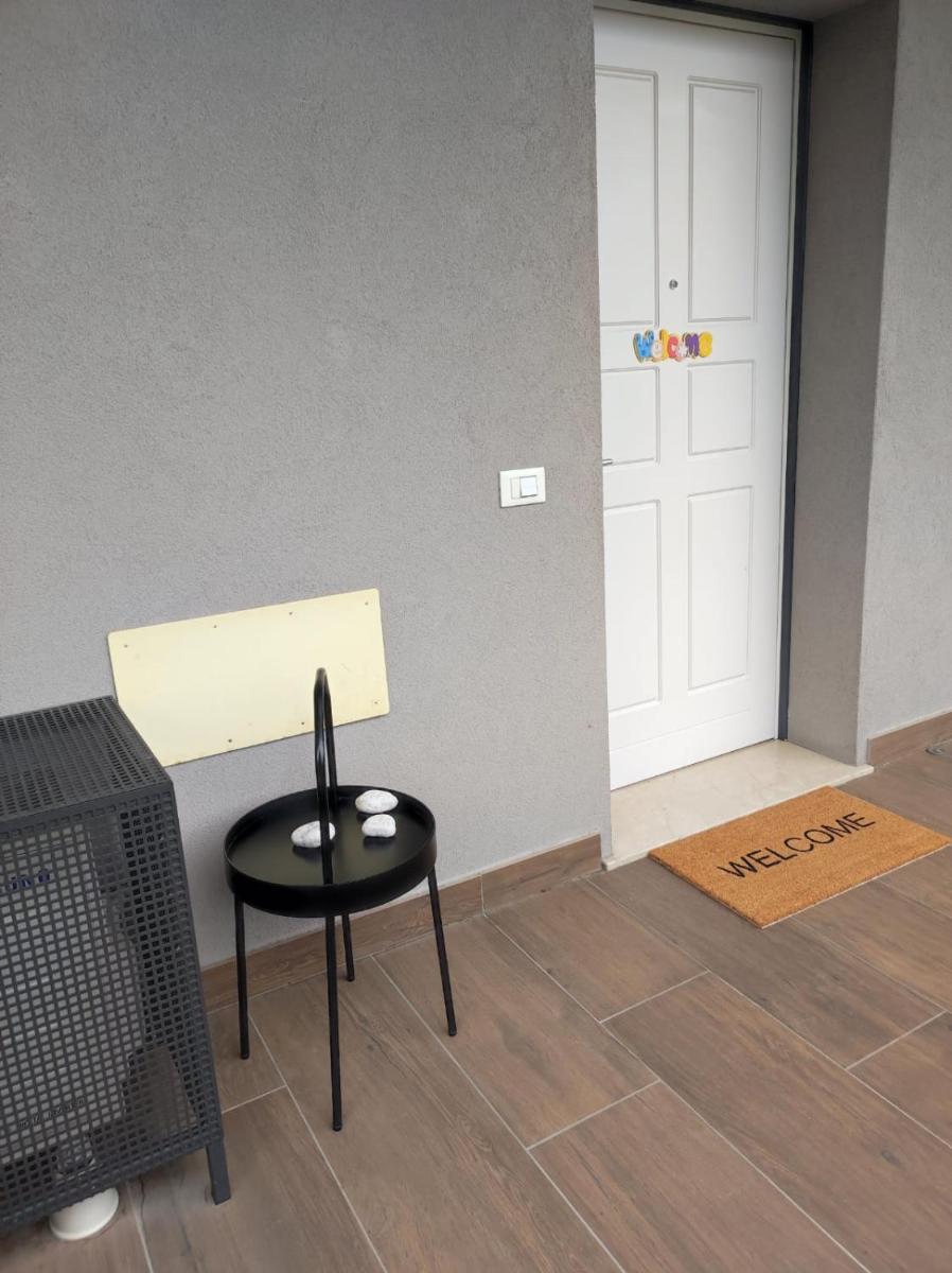White house 4 - Hizvo