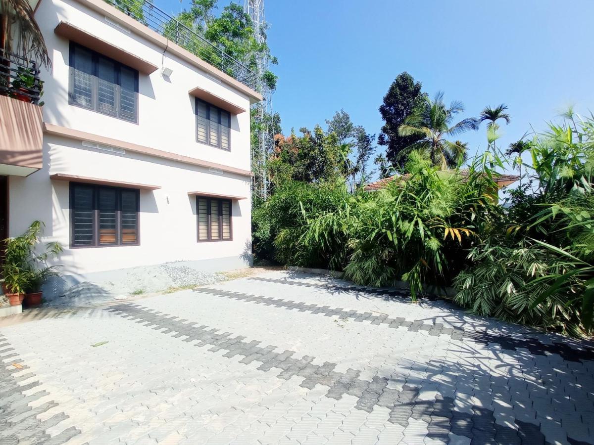 Eve's Residency - Housity