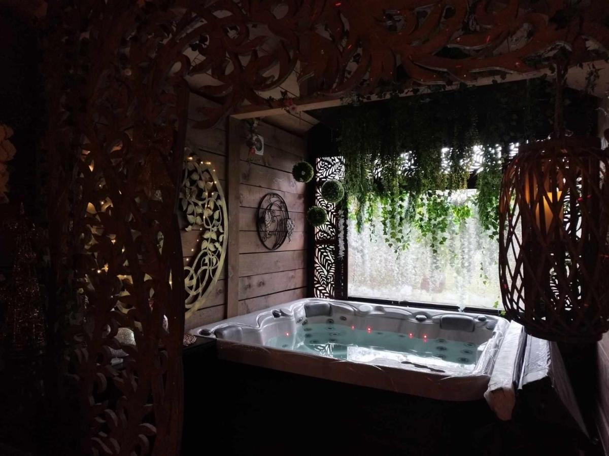 SIANDAKI NID D AMOUR AVEC JACUZZI - Housity