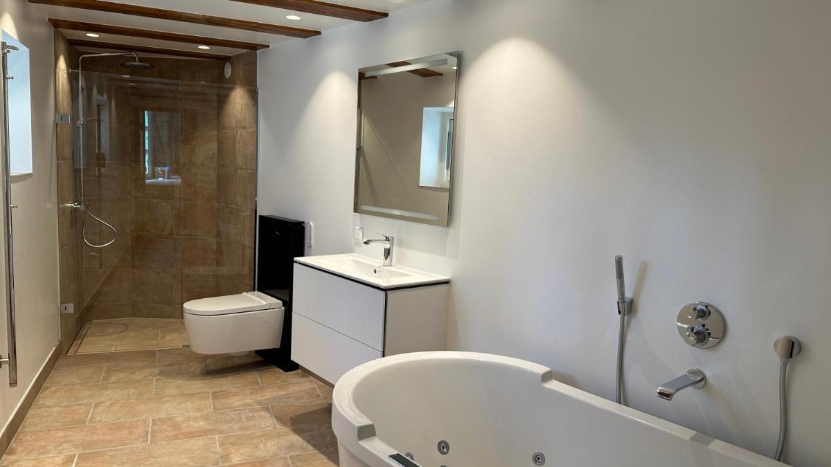 Salle de bains dans l'établissement Château Lecusse - La Grande Roche - Hôtel, Spa, Boutique & Restaurant