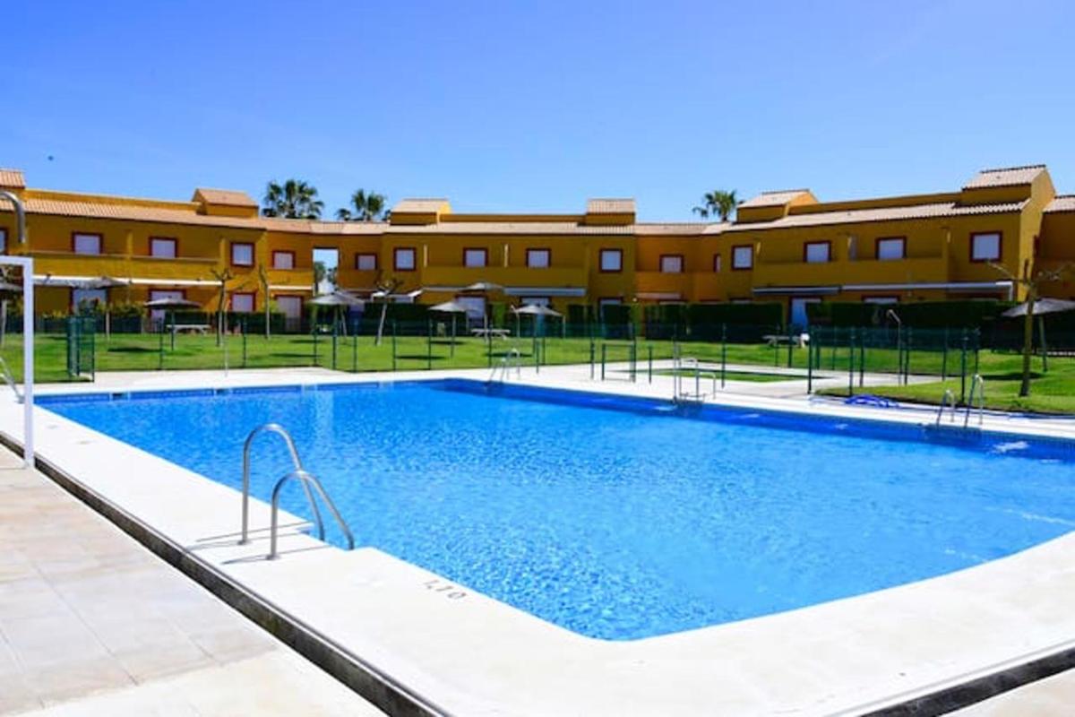 Charming house in Rota + garden - Housity