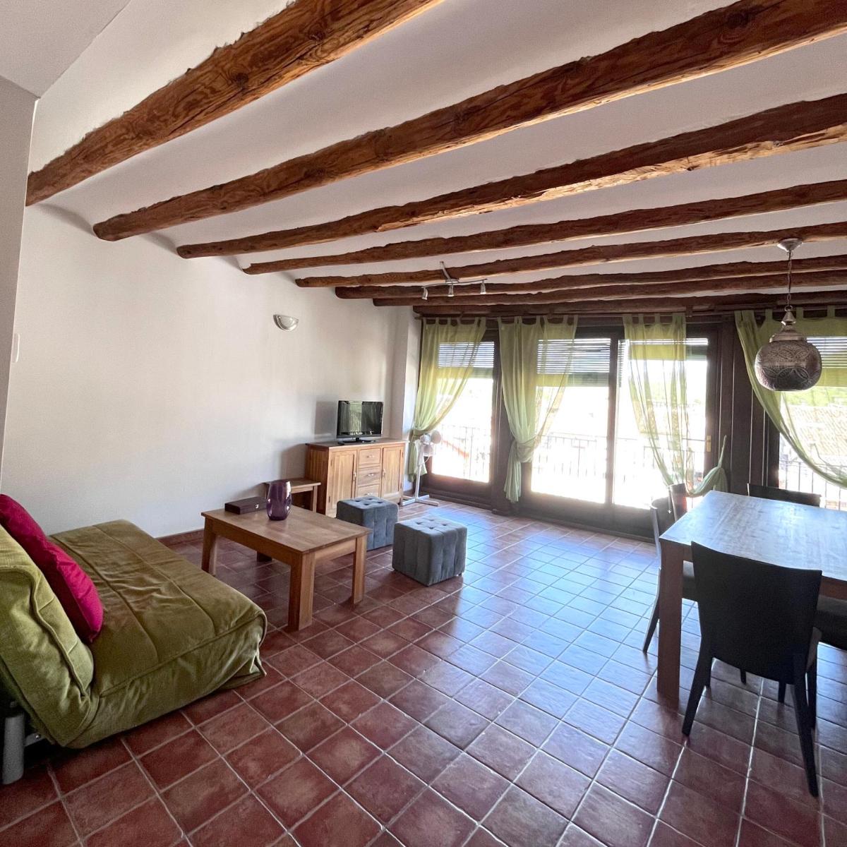 Apartamentos Angelus Plaza Mayor de Graus - Housity