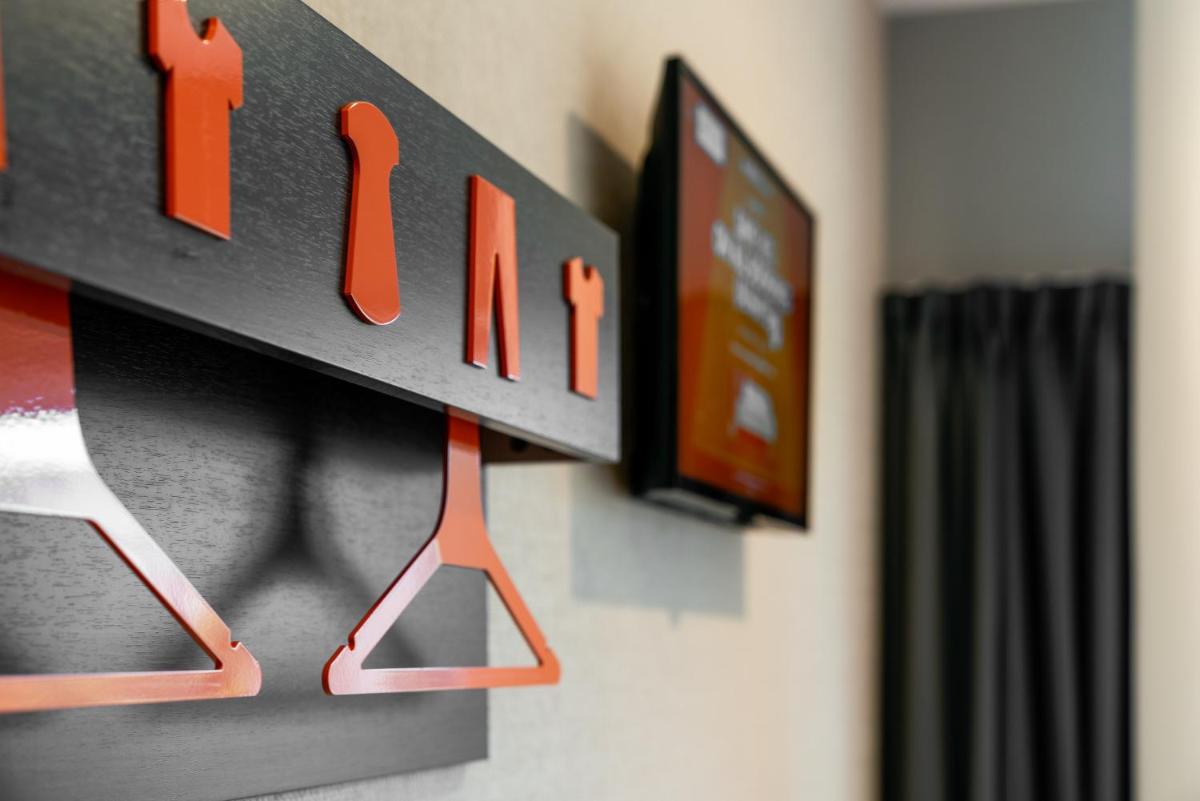 easyHotel Milton Keynes - Hizvo