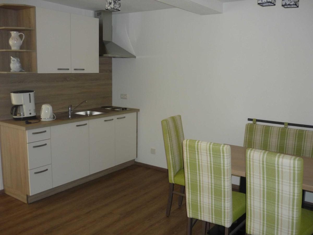 Ferienwohnungen beim Hotel zur Post, Erlau - Housity