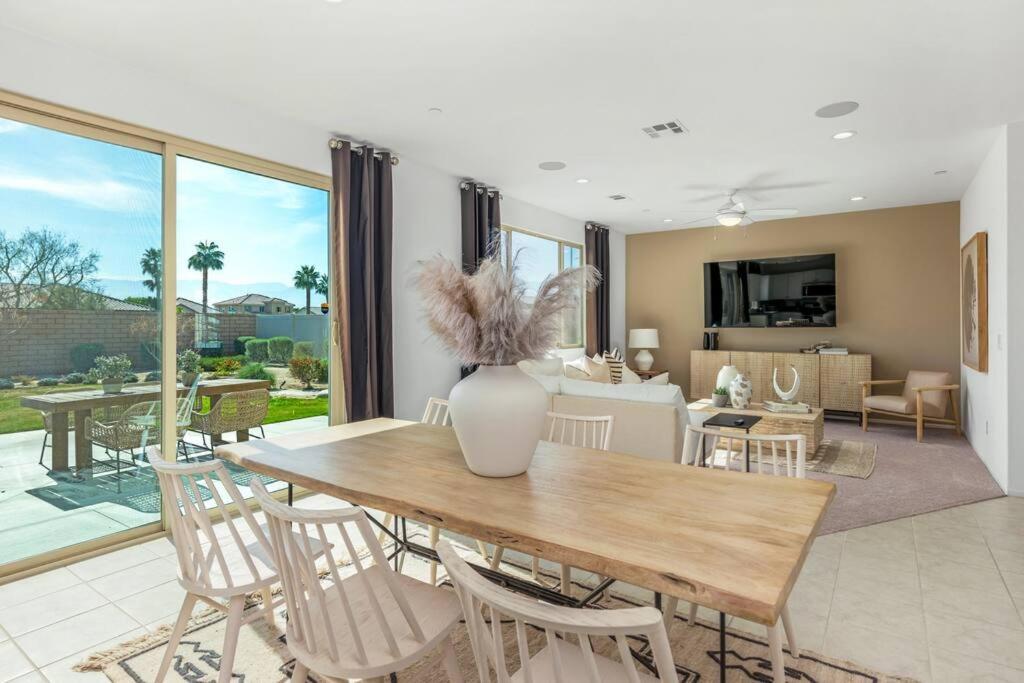 Suitetrails - 5 BR Coachella Valley Home