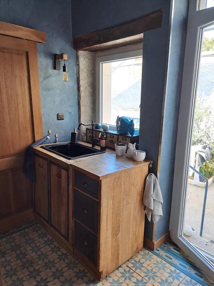 Chambre bleue avec accès plage - Housity