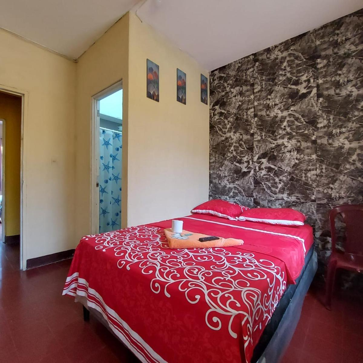 Hotel Villas de San Juan, Guatemala - Housity