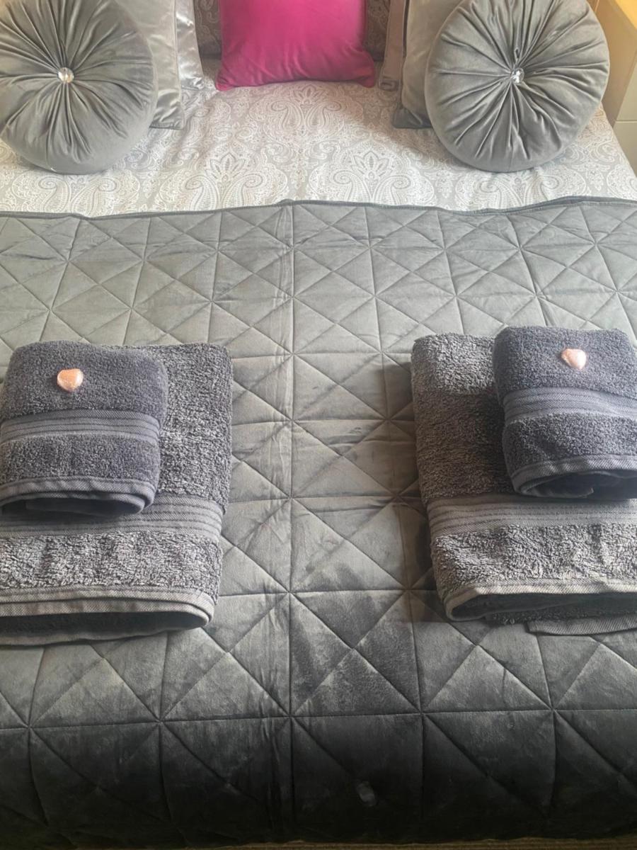Beautiful Double Room - Housity