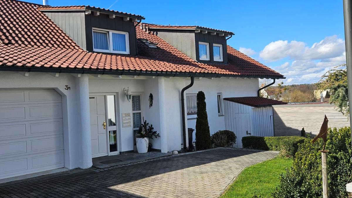 Traumferienwohnung Meckenbeuren - Housity