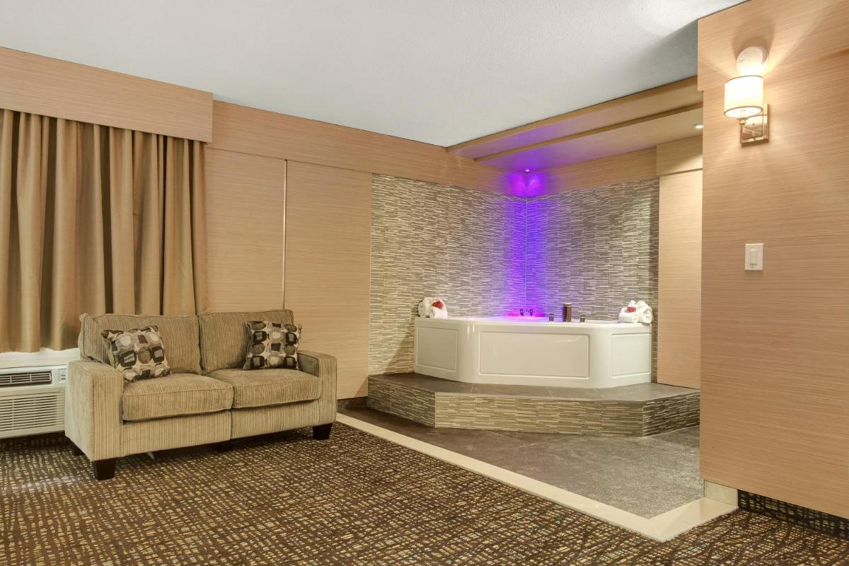 Ocean Beach Palace - Housity