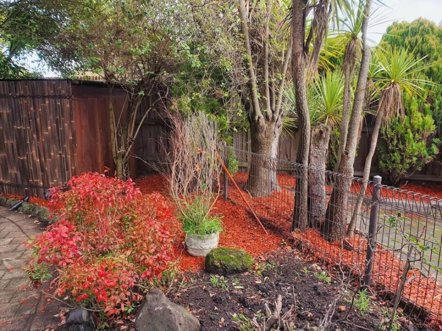 Resort Life: Pool, Cabin, Garden, Peace & More ! - Housity