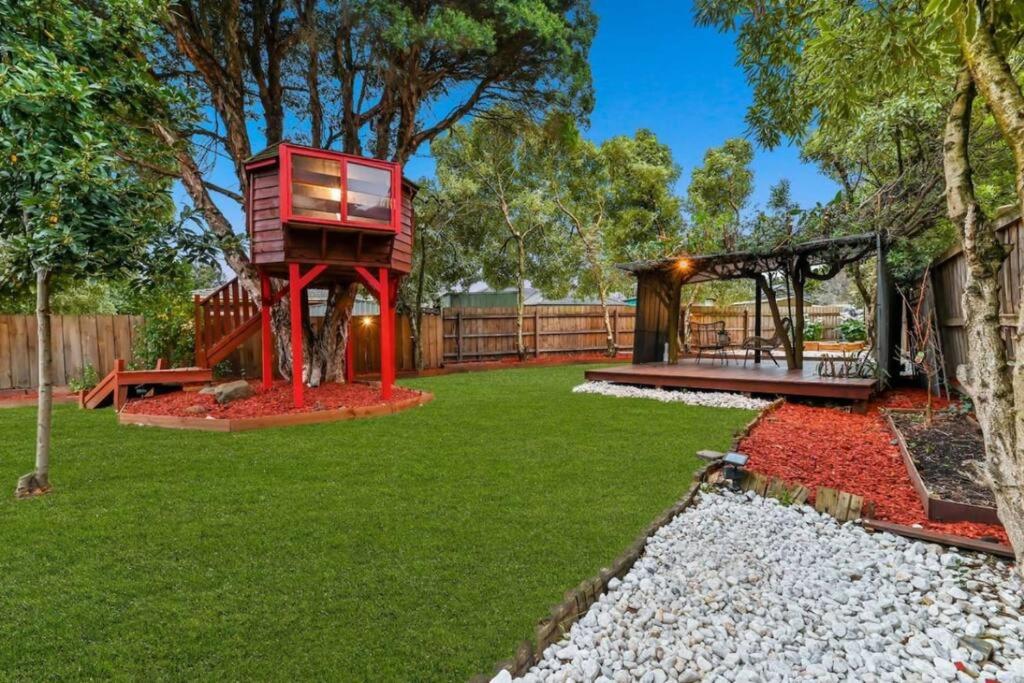 Resort Life: Pool, Cabin, Garden, Peace & More ! - Housity