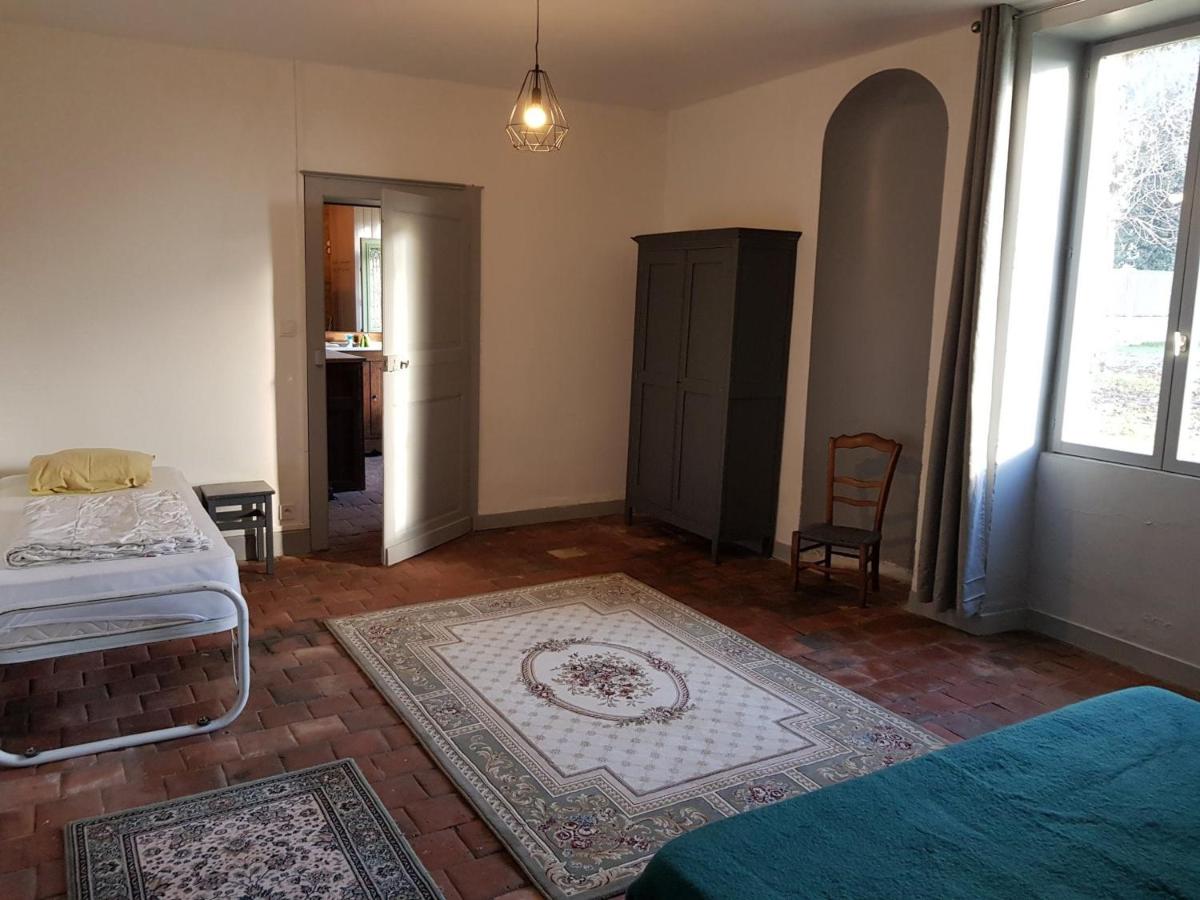 Gîte cosy et indépendant avec terrasse, jardin clos, internet 4G, tout compris - Bengy-sur-Craon - FR-1-586-34 - Housity