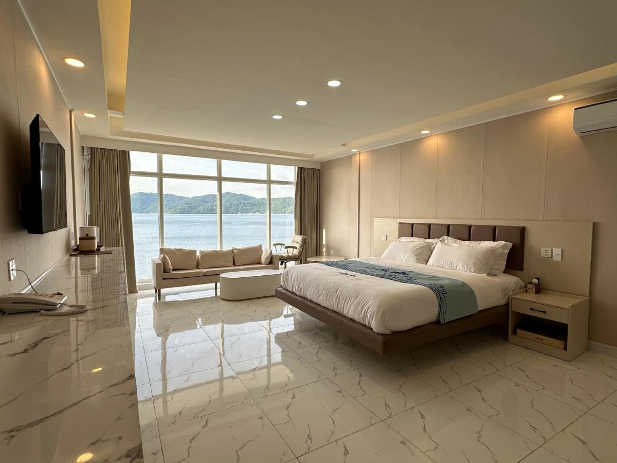 Luckytito Anilao Resort - Housity