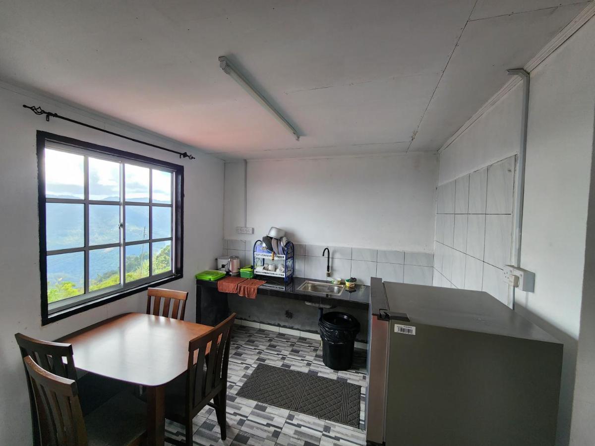Hillside Villa - Housity