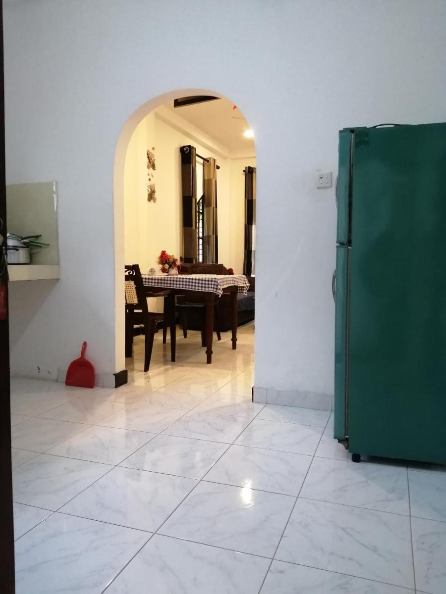 Gamini House - Housity