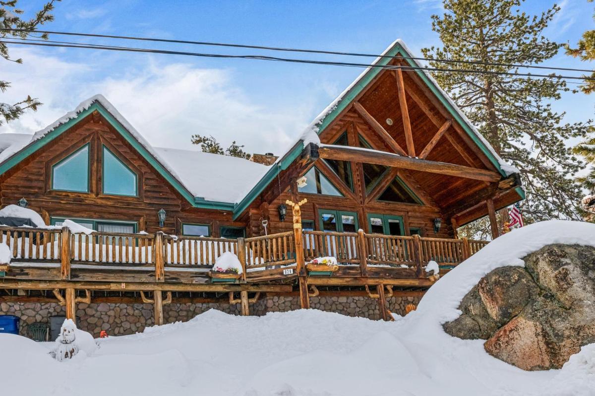 LAKEVIEW COOKIE CHALET - Walk to Lake - Housity