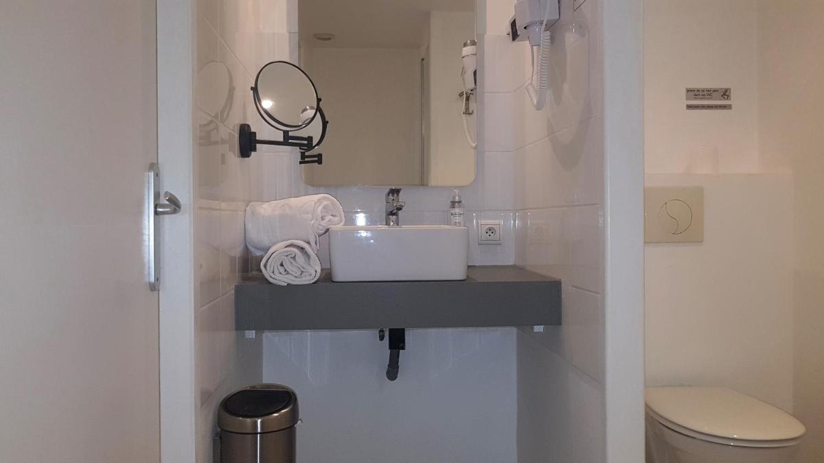 Hotel La Marine, Vieux Port - Housity