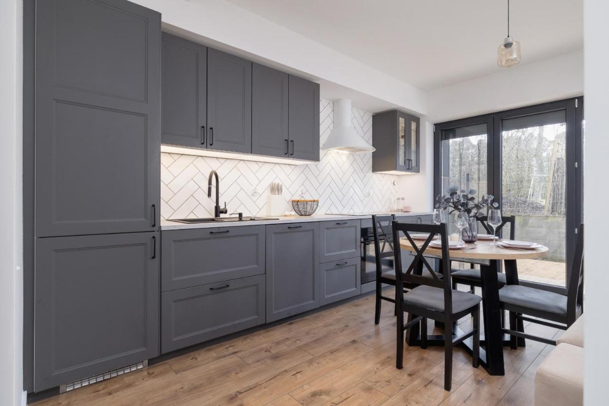 Apartment in Krakow with parking and balcony by Noclegi Renters - Housity