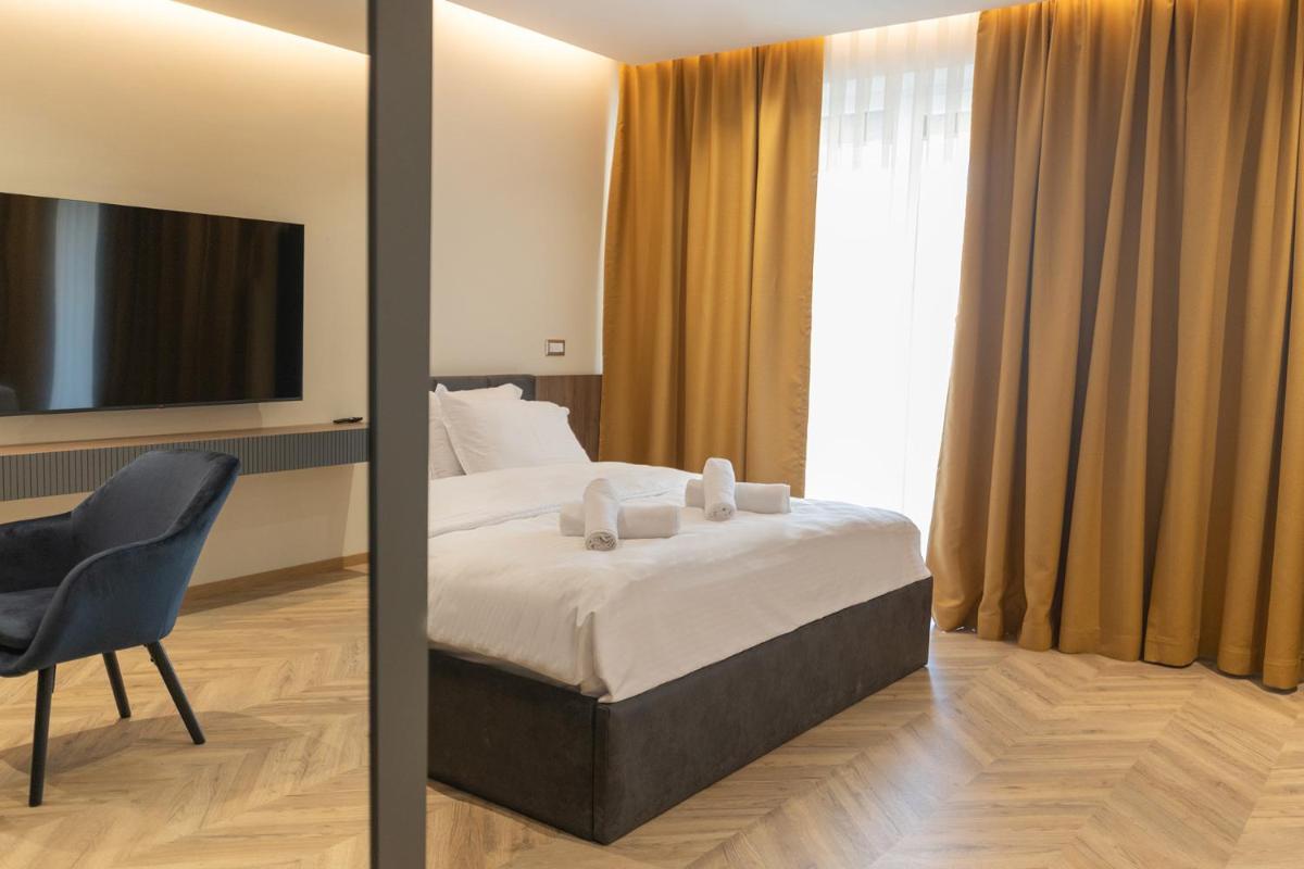 La Terrazza Hotel & Restaurant - Housity