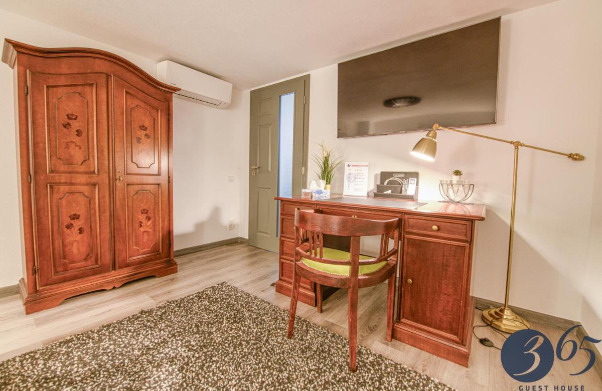 365 Guest House - Housity