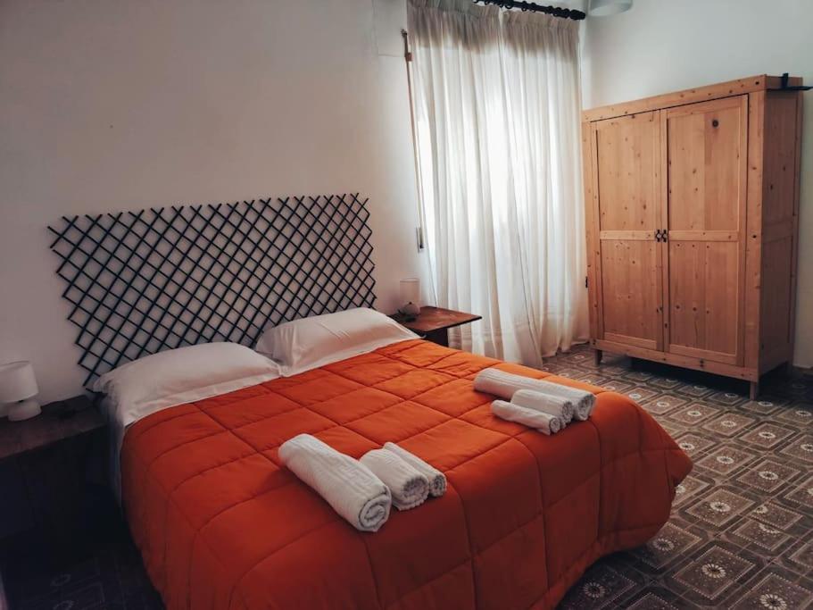 Iperico, casa montagna, camino e piscina condivisa - Housity