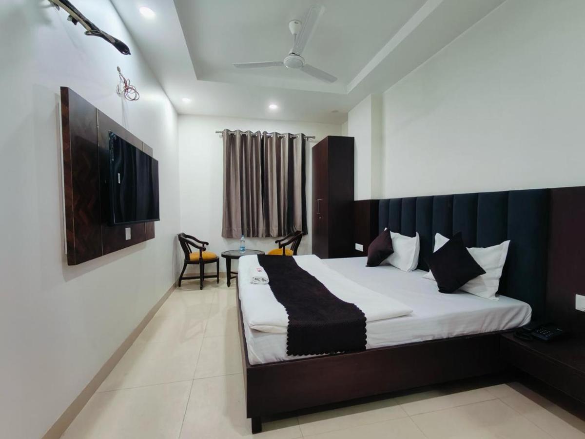 Hotel Starline Residency Jahangirpuri Delhi - Housity
