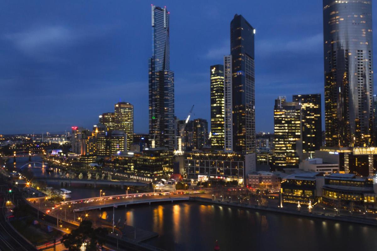 Riverside Apartments Melbourne (formerly Best Western Riverside Apartments) - Housity