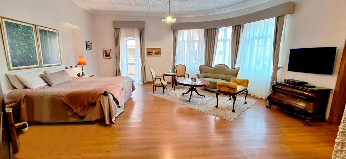 Hotel La Casona - Hizvo