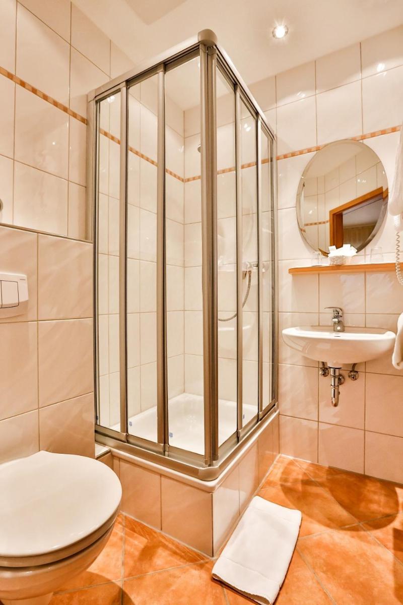 Hotel Ochsen - Housity