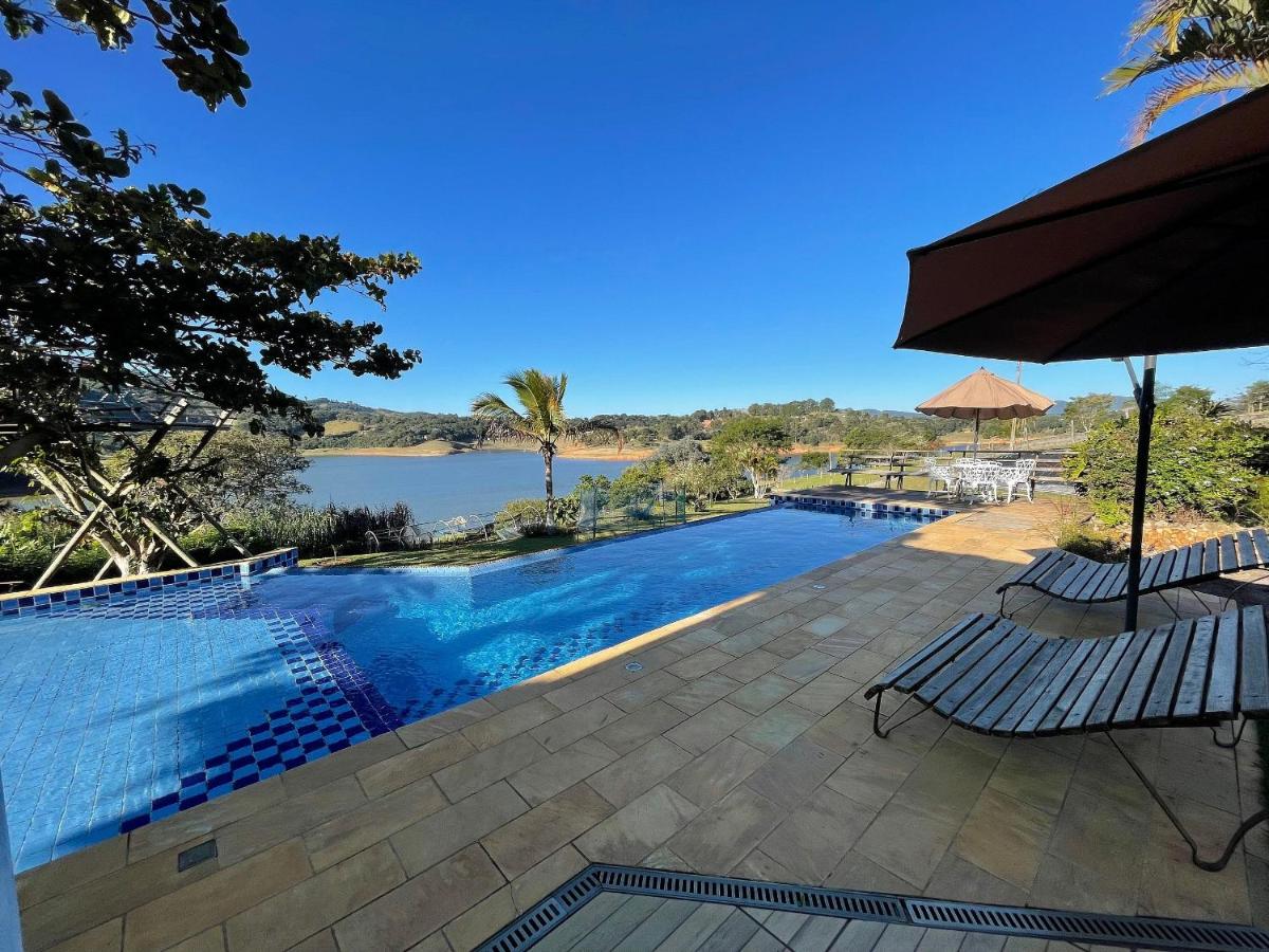 Home 3| Pé na água em Joanópolis c/ piscina aquecida - Housity