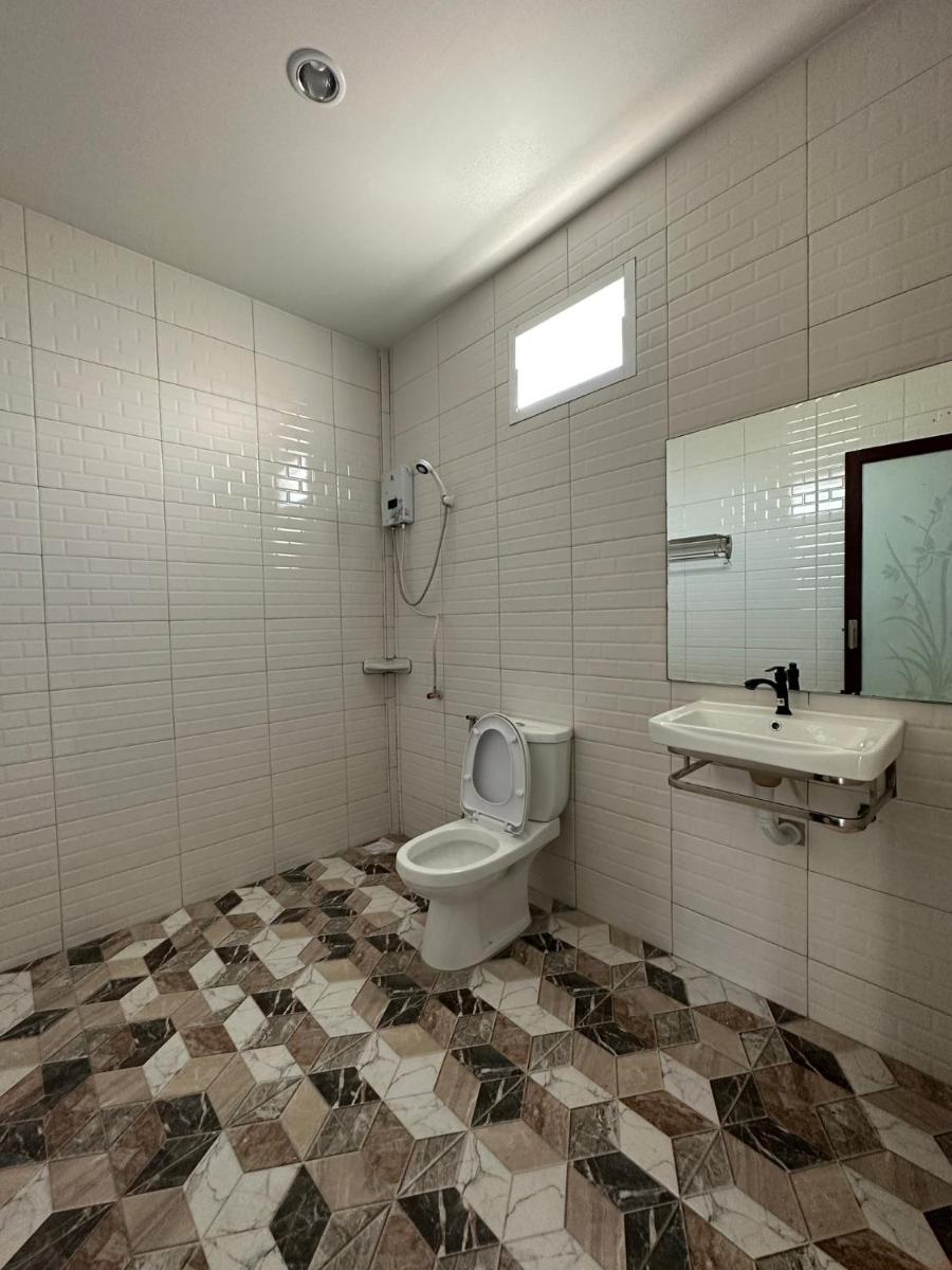 24 Sleep Resort Khlong Luang Hospital - Housity