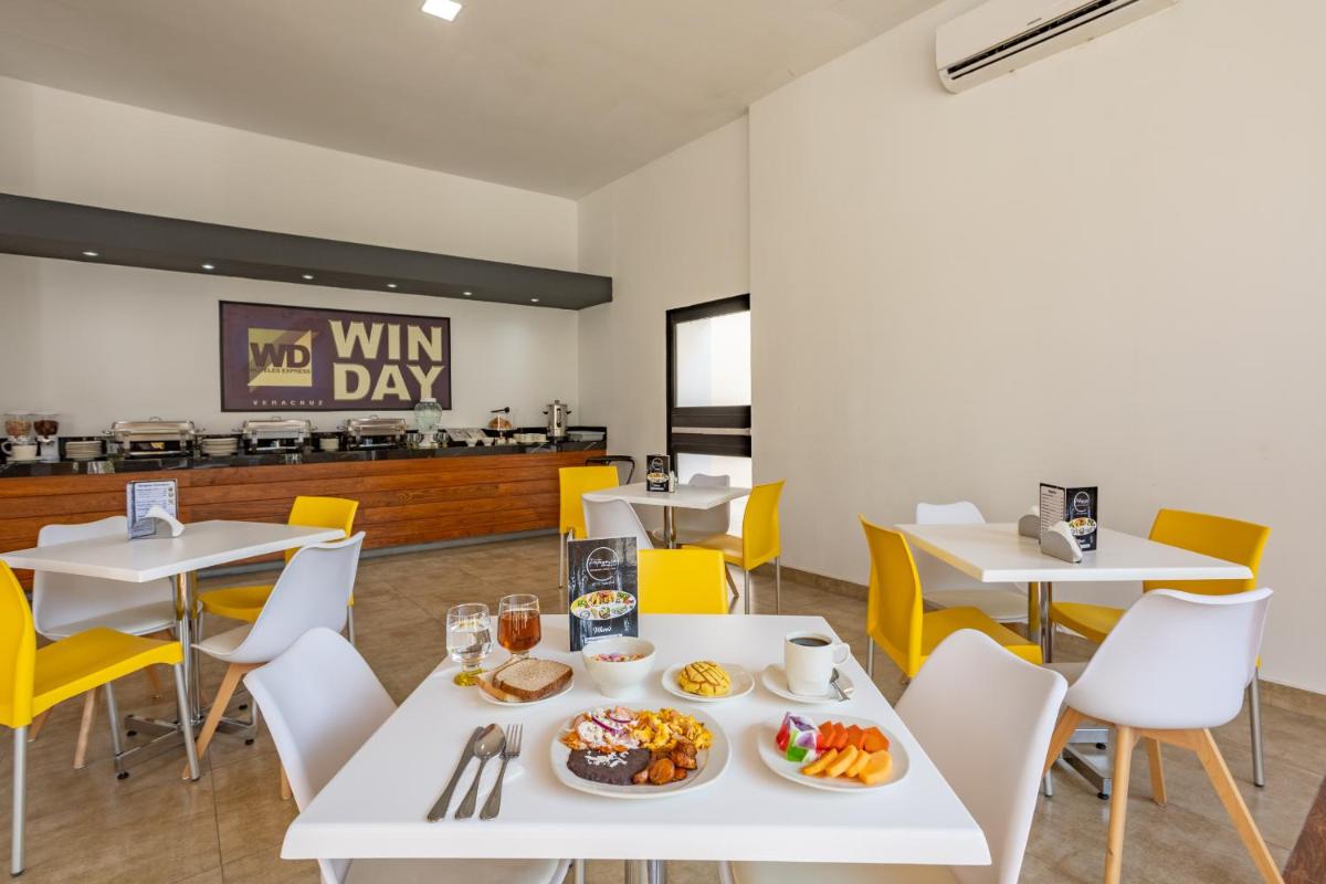 WinDay Hotel Express - Housity